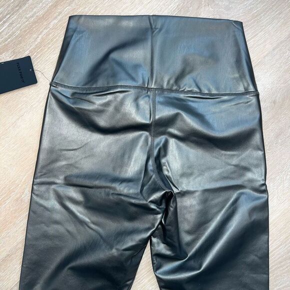 90 Degrees by Reflex Super Hi Waist Leatherette Fleece Brushed Inside Women’s L - Picture 10 of 10